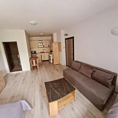 아파트 за гости ивая Kazanlŭk