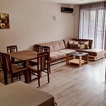 за гости ивая * Kazanlŭk