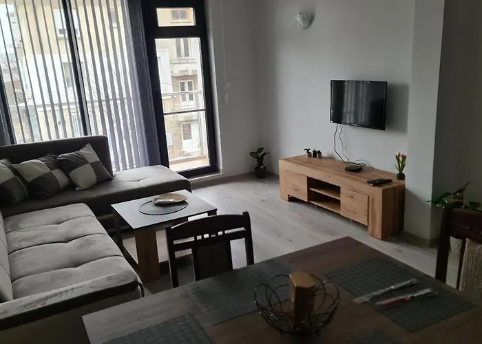 за гости ивая Lejlighed Kazanlŭk